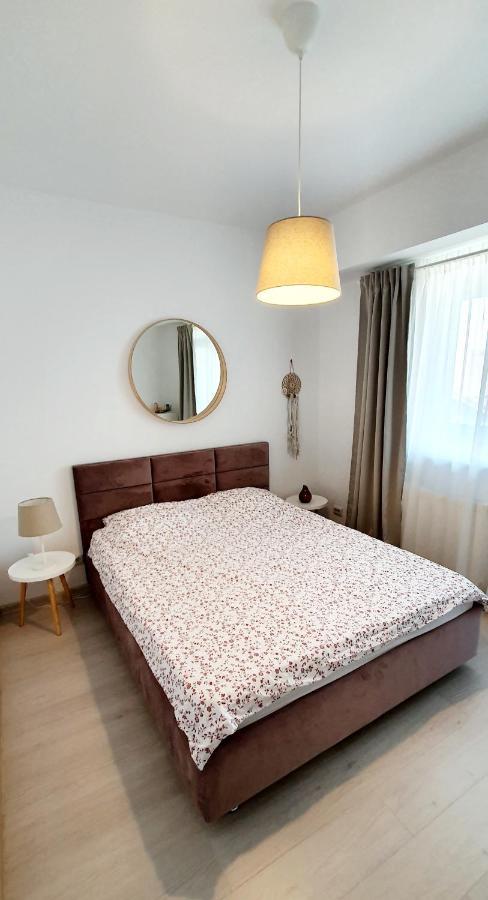 New Cozy Apartment 3 Min To Subway 24H/7 Self Check-In Popesti-Leordeni Eksteriør billede